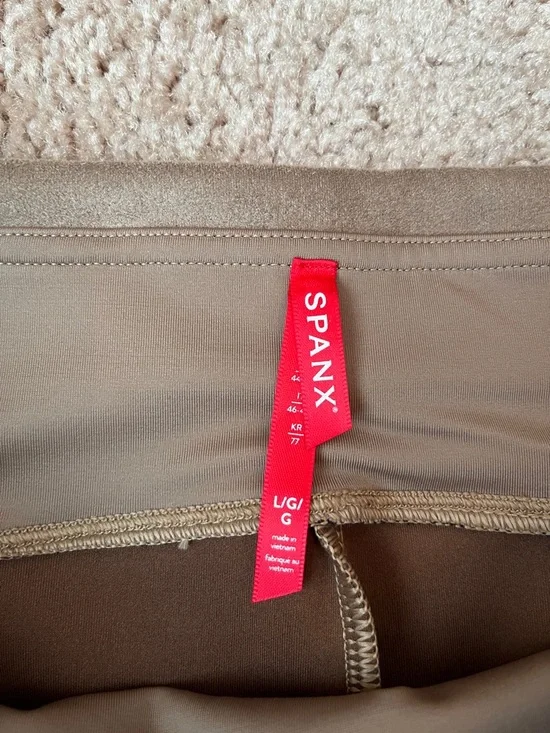 Spanx Faux Suede Leggings - Picture 4 of 9